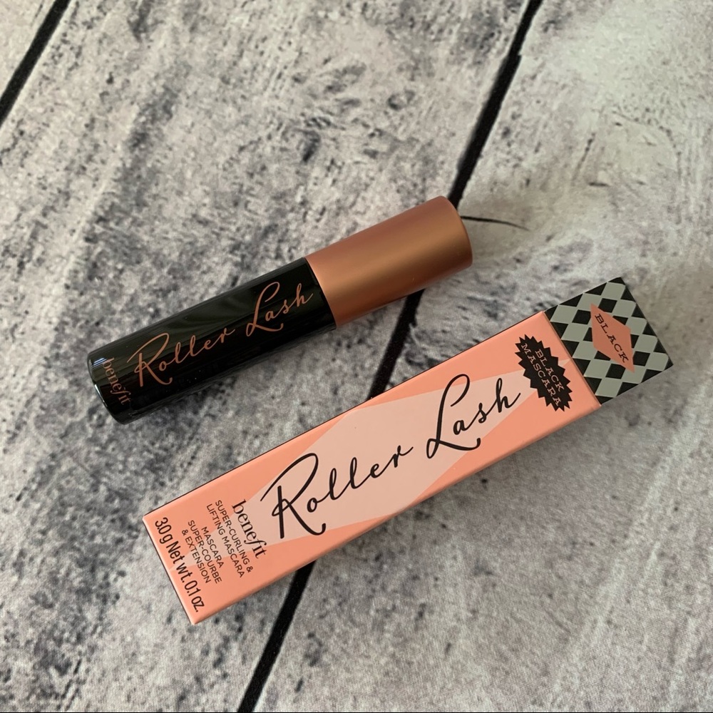 COPY - 2/13$ Benefit Roller Lash Super Curling Mascara Black .1 oz Travel Size